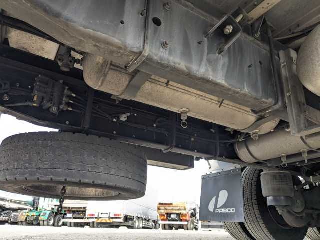 UDトラックス（日産） クオン 大型 ウィング QKG-CG5ZA(102093) 40枚目