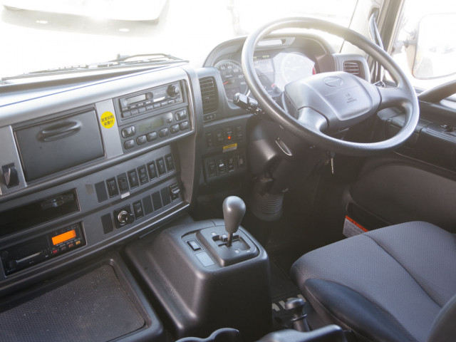 日野 プロフィア 大型 ウィング QPG-FW1EXEJ(102094) 28枚目