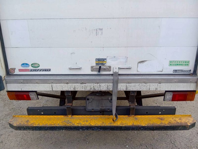 日野 デュトロ 小型 冷蔵冷凍バン TSG-XKU720M(102095) 12枚目