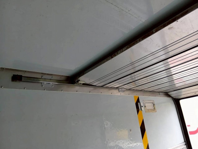 日野 デュトロ 小型 冷蔵冷凍バン TSG-XKU720M(102095) 14枚目