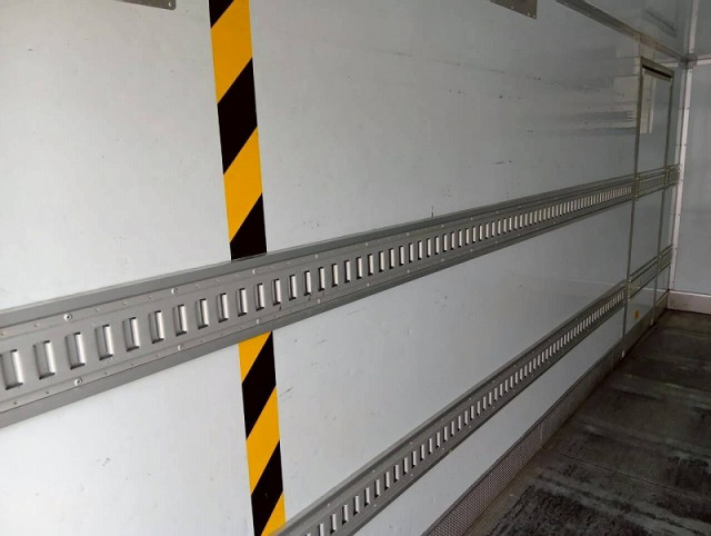 日野 デュトロ 小型 冷蔵冷凍バン TSG-XKU720M(102095) 18枚目