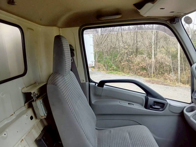 日野 デュトロ 小型 冷蔵冷凍バン TSG-XKU720M(102095) 25枚目