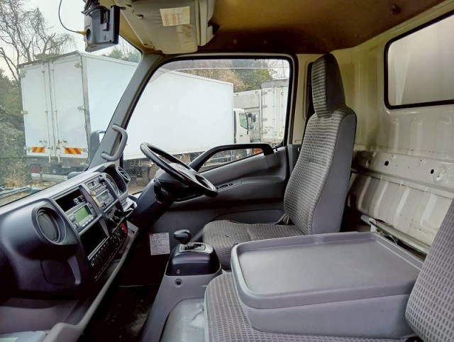 日野 デュトロ 小型 冷蔵冷凍バン TSG-XKU720M(102095) 27枚目