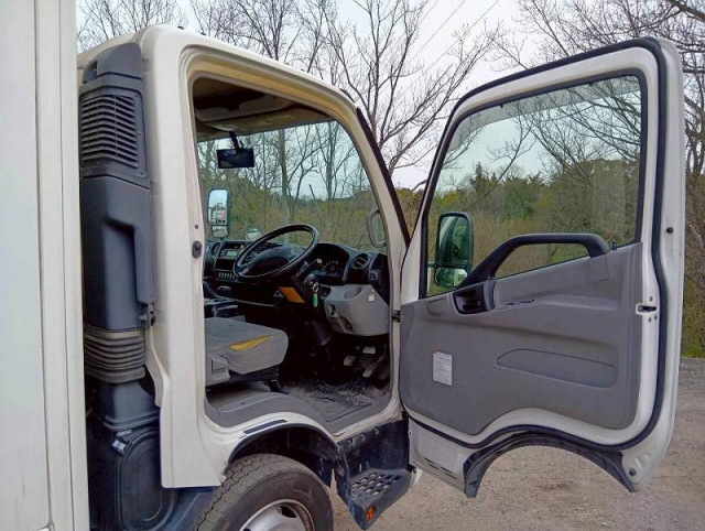 日野 デュトロ 小型 冷蔵冷凍バン TSG-XKU720M(102095) 30枚目