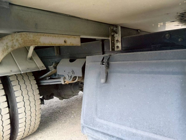 日野 デュトロ 小型 冷蔵冷凍バン TSG-XKU720M(102095) 47枚目