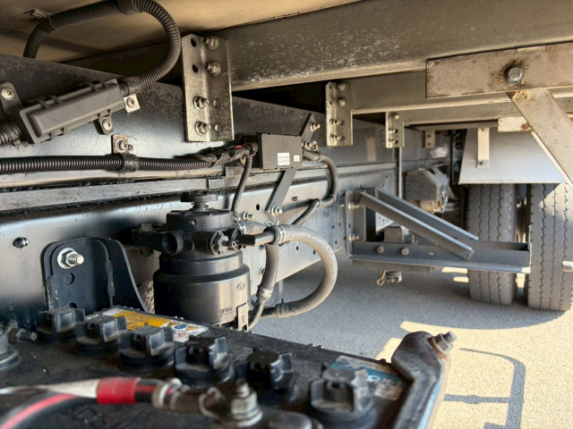 日野 デュトロ 小型 冷蔵冷凍バン TKG-XZU710M(102098) 21枚目