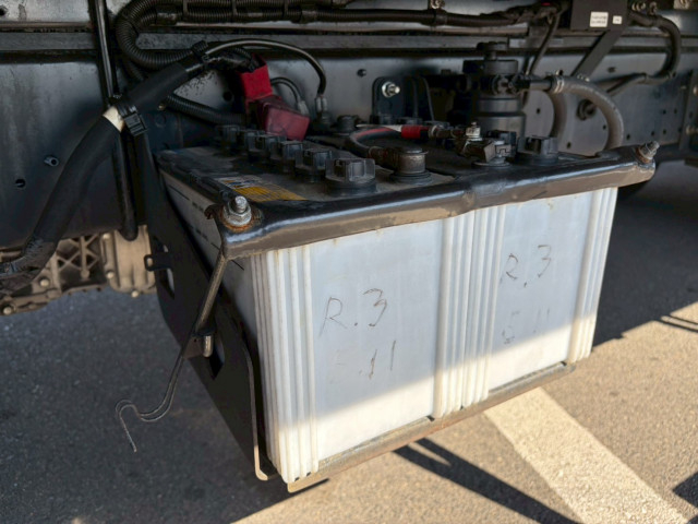 日野 デュトロ 小型 冷蔵冷凍バン TKG-XZU710M(102098) 22枚目