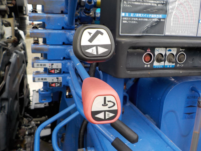 日野 レンジャー 中型 平ボディ（クレーン付） TKG-FD7JKAA(102100) 14枚目