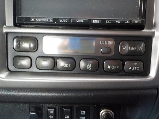 日野 レンジャー 中型 平ボディ（クレーン付） TKG-FD7JKAA(102100) 42枚目