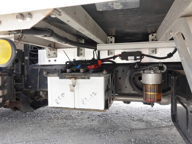 UDトラックス（日産） コンドル 中型 ウィング TKG-MK38L(102101) 24枚目