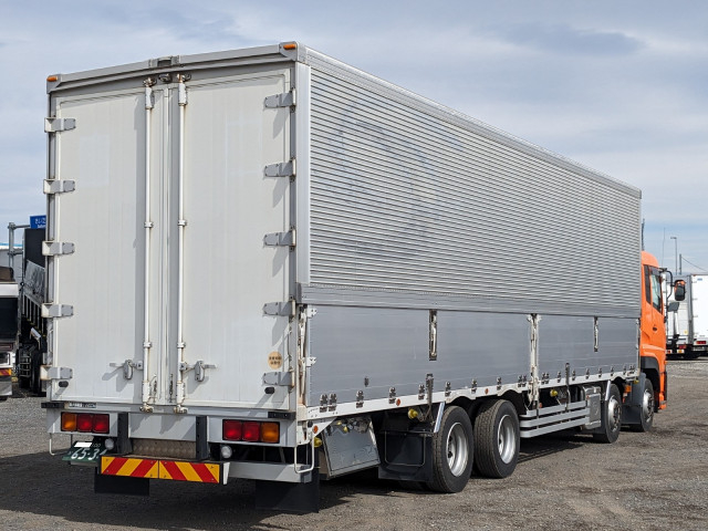 UDトラックス（日産） クオン 大型 ウィング CG5ZA-30754(102104) 5枚目