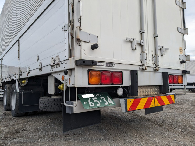 UDトラックス（日産） クオン 大型 ウィング CG5ZA-30754(102104) 8枚目