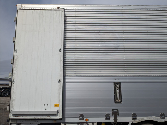 UDトラックス（日産） クオン 大型 ウィング CG5ZA-30754(102104) 30枚目