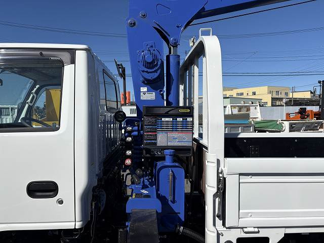 いすゞ エルフ 小型 平ボディ（クレーン付） TRG-NKR85AR(102106) 7枚目