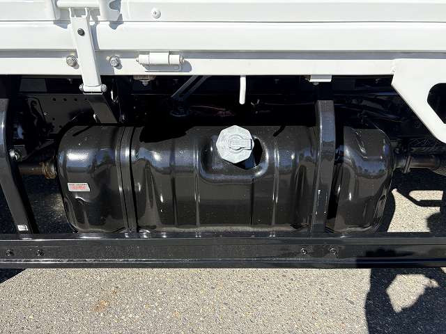 いすゞ エルフ 小型 平ボディ（クレーン付） TRG-NKR85AR(102106) 21枚目