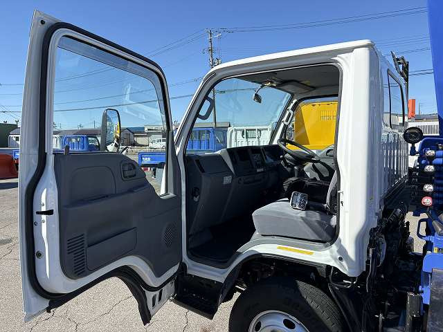 いすゞ エルフ 小型 平ボディ（クレーン付） TRG-NKR85AR(102106) 49枚目