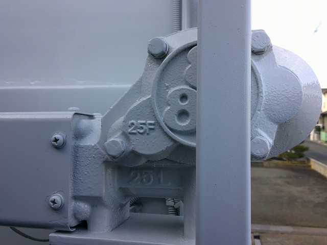 UDトラックス（日産） クオン 大型 土砂ダンプ QKG-CW5XL(102109) 14枚目