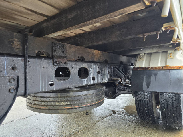 いすゞ フォワード 中型 平ボディ（クレーン付） TKG-FRR90S1(102112) 18枚目