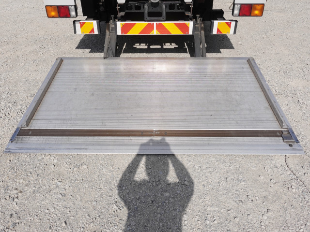 三菱ふそう ファイター 中型 バン TKG-FK71F(102113) 15枚目