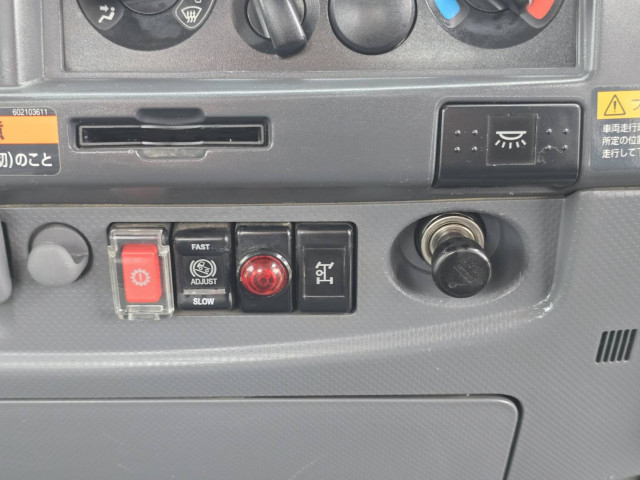 いすゞ フォワード 中型 平ボディ（クレーン付） TKG-FRR90S1(102112) 33枚目