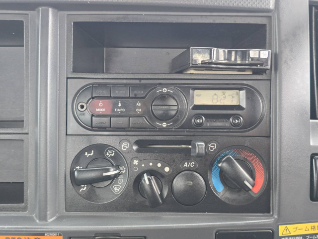 いすゞ フォワード 中型 平ボディ（クレーン付） TKG-FRR90S1(102112) 34枚目