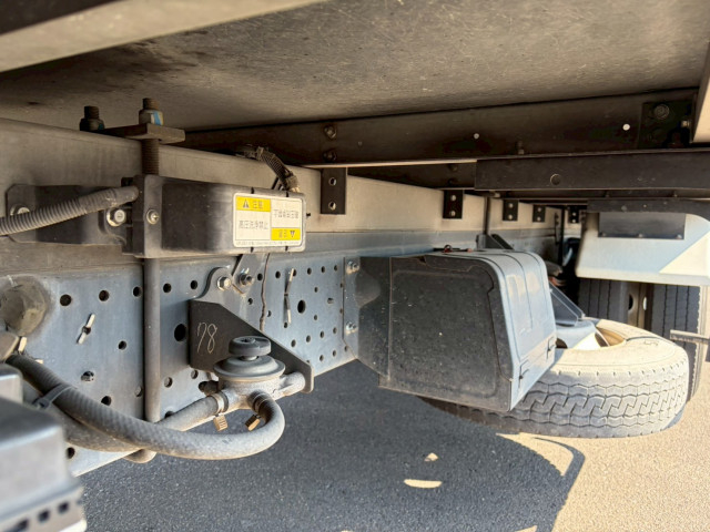 いすゞ エルフ 小型 冷蔵冷凍バン TKG-NPR85AN(102116) 17枚目