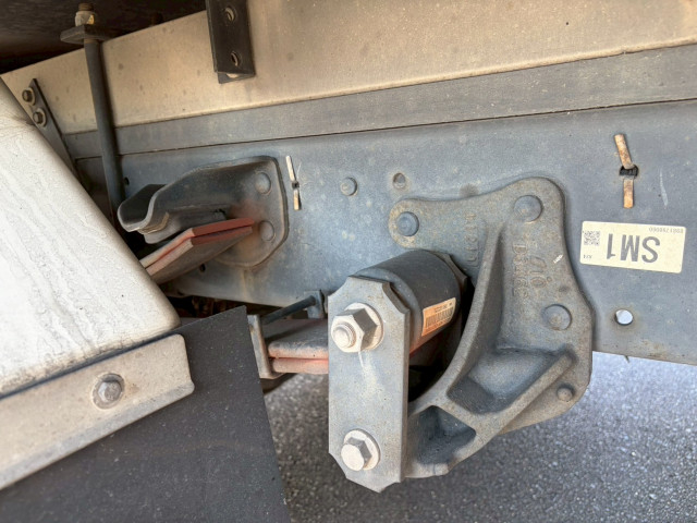 いすゞ エルフ 小型 冷蔵冷凍バン TKG-NPR85AN(102116) 22枚目