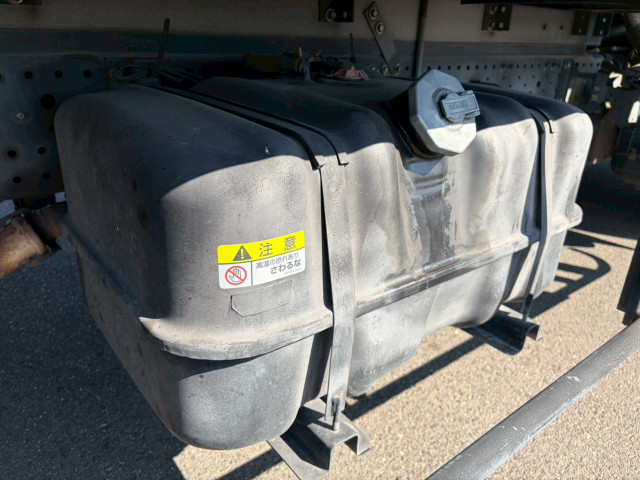 いすゞ エルフ 小型 冷蔵冷凍バン TKG-NPR85AN(102116) 26枚目