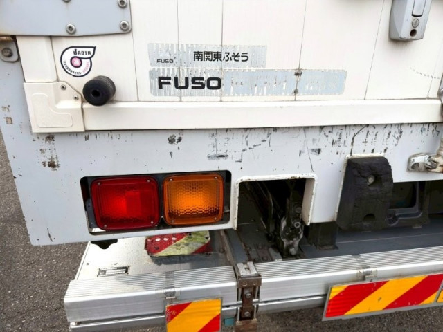 三菱ふそう ファイター 増トン ウィング QKG-FK72FZ(102117) 24枚目