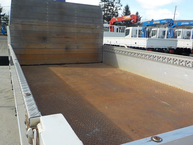 三菱ふそう キャンター 中型 平ボディ（クレーン付） TKG-FEB50(102119) 23枚目