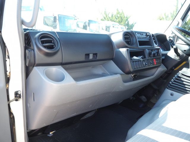 トヨタ ダイナ 小型 バン TKG-XZU675(102122) 38枚目