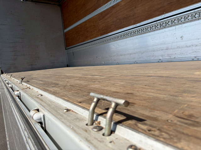 いすゞ フォワード 中型 ウィング TKG-FRR90S2(102124) 24枚目