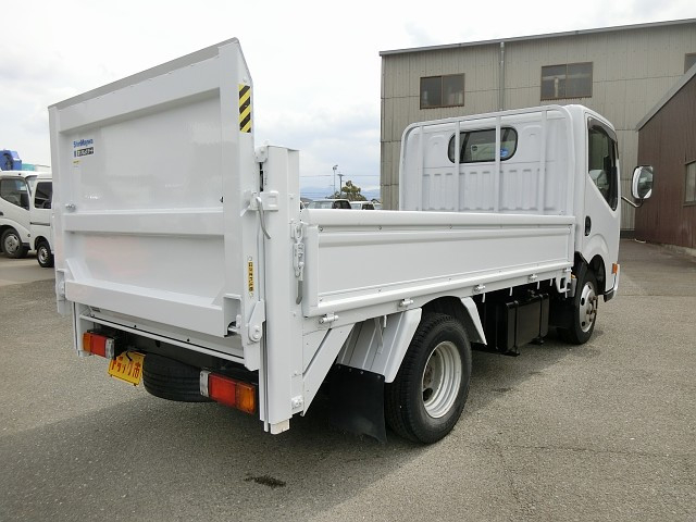 日産自動車 アトラス 小型 平ボディ PDG-TZ2F24(102135) 2枚目