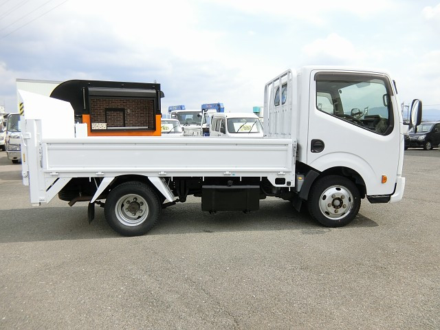 日産自動車 アトラス 小型 平ボディ PDG-TZ2F24(102135) 8枚目
