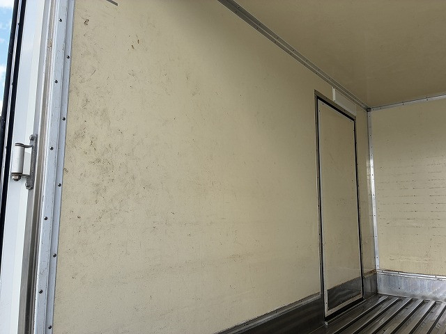 いすゞ エルフ 小型 バン PB-NKR81AN(102136) 31枚目