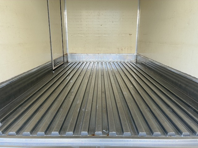 いすゞ エルフ 小型 バン PB-NKR81AN(102136) 33枚目