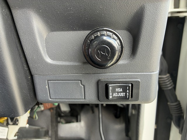 いすゞ エルフ 小型 バン PB-NKR81AN(102136) 40枚目