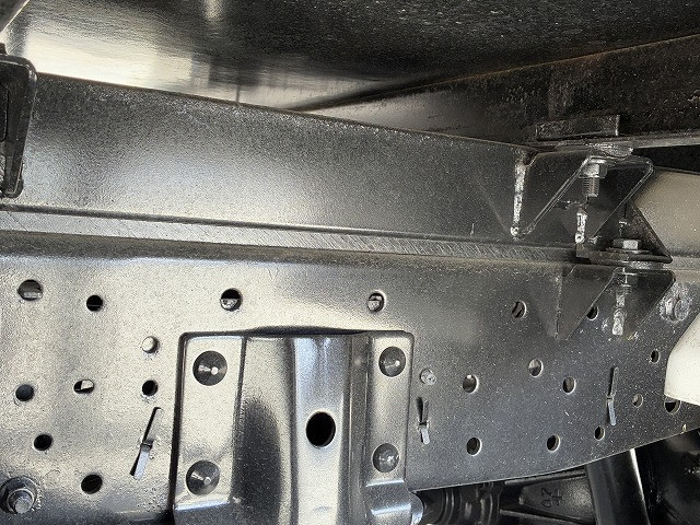 いすゞ エルフ 小型 バン PB-NKR81AN(102136) 47枚目