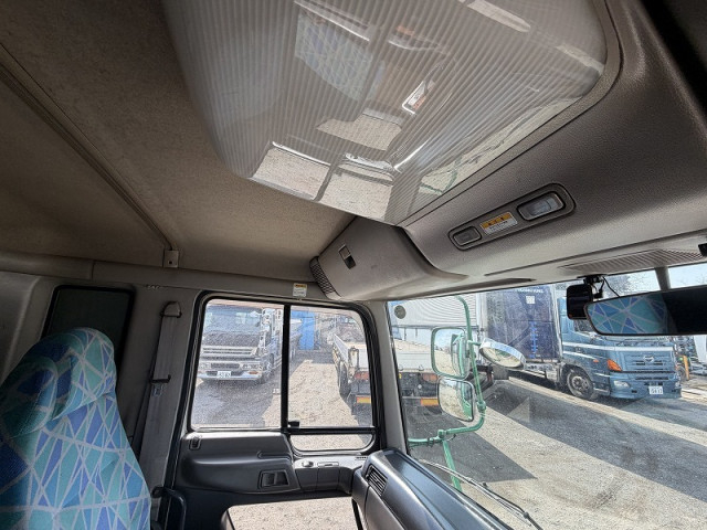 日野 プロフィア 大型 コンテナ専用車 KL-FS2PKGA(102138) 11枚目