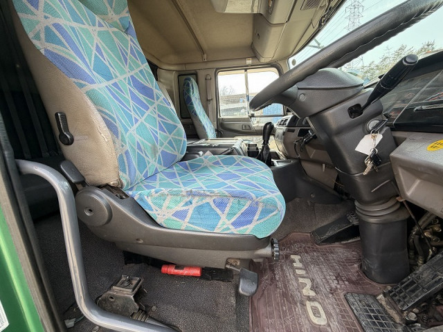 日野 プロフィア 大型 コンテナ専用車 KL-FS2PKGA(102138) 28枚目