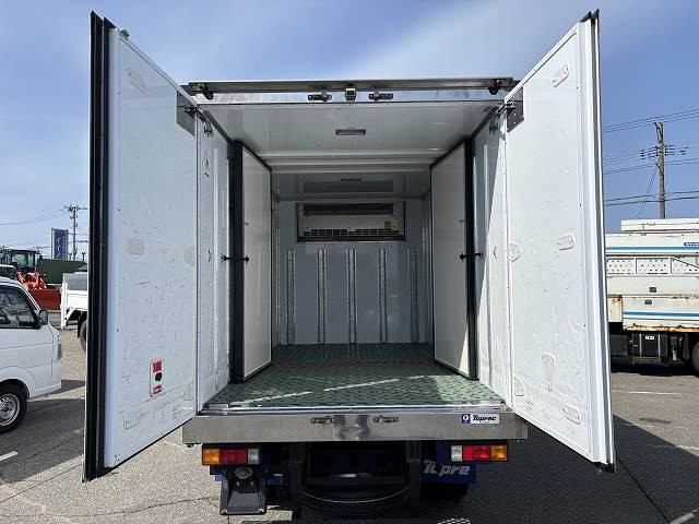 三菱ふそう キャンター 小型 冷蔵冷凍バン 2RG-FDA20(102177) 5枚目