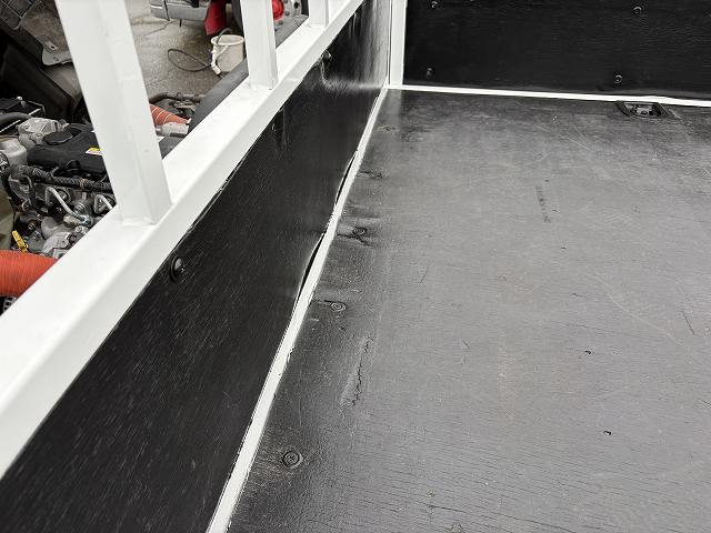 いすゞ エルフ 小型 平ボディ 2PG-NPS88AR(102176) 8枚目