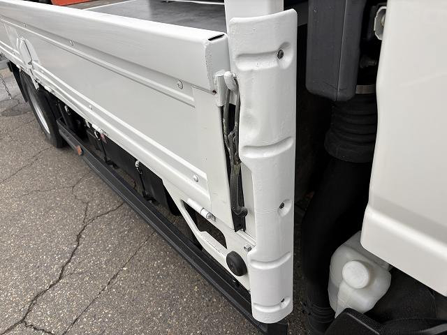 いすゞ エルフ 小型 平ボディ 2PG-NPS88AR(102176) 10枚目