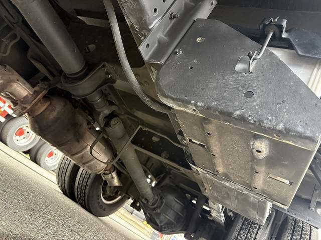 いすゞ エルフ 小型 平ボディ 2PG-NPS88AR(102176) 25枚目