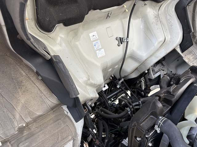 三菱ふそう キャンター 小型 冷蔵冷凍バン 2RG-FDA20(102177) 38枚目