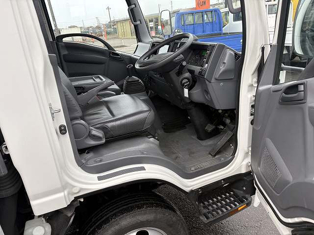 いすゞ エルフ 小型 平ボディ 2PG-NPS88AR(102176) 46枚目