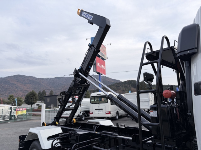 三菱ふそう ファイター 中型 コンテナ専用車 2KG-FK62F(102179) 17枚目