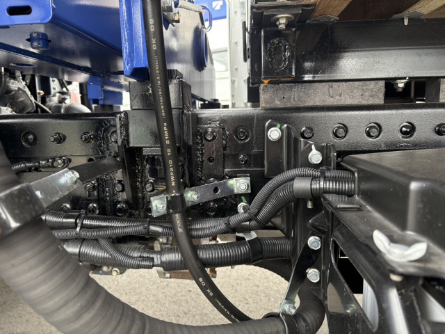 三菱ふそう キャンター 小型 平ボディ（クレーン付） 2PG-FEB80(102178) 23枚目