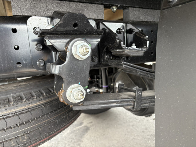 三菱ふそう キャンター 小型 平ボディ（クレーン付） 2PG-FEB80(102178) 24枚目