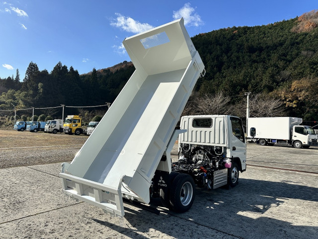 三菱ふそう キャンター 小型 土砂ダンプ 2RG-FBA60(102181) 2枚目